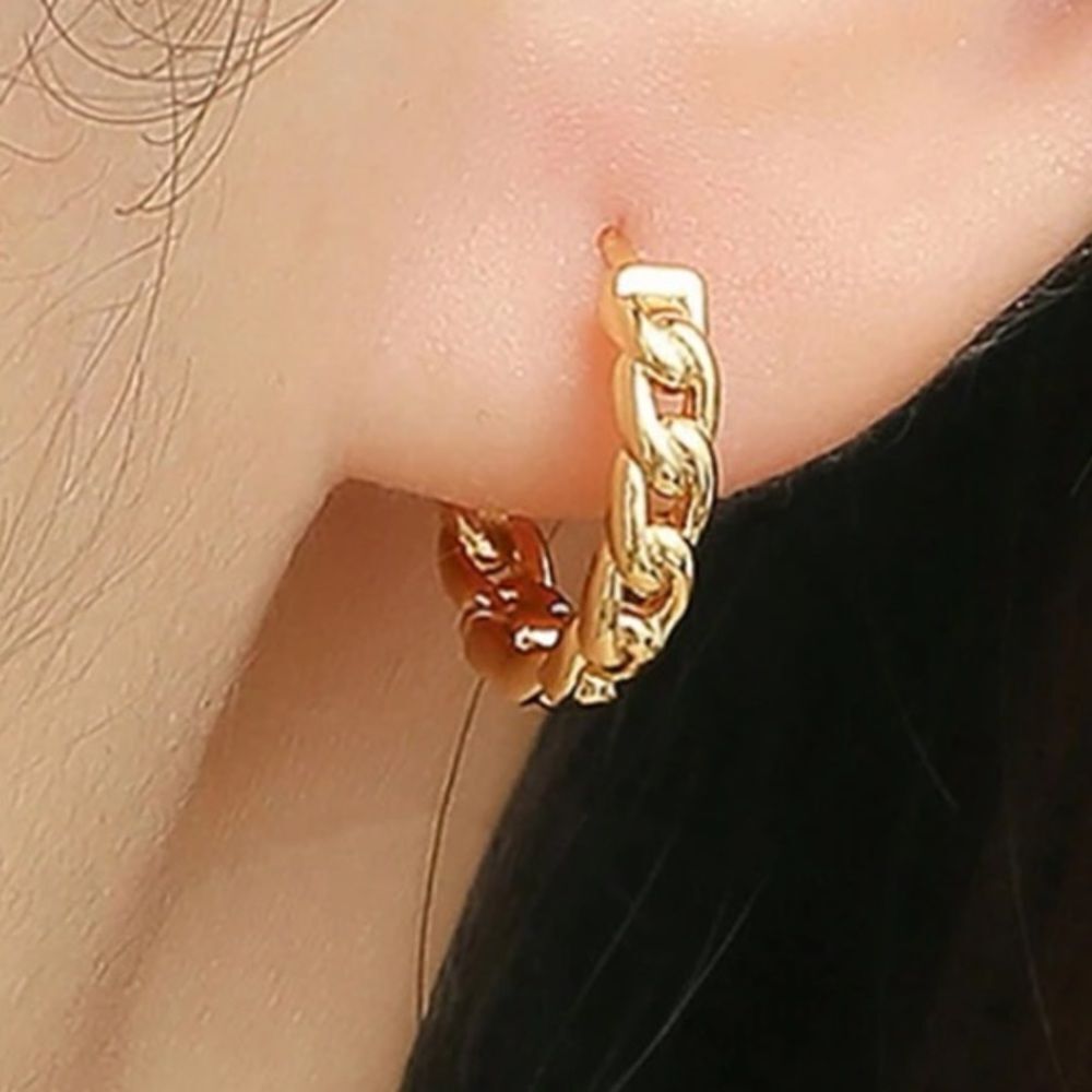 3for$20 NEW 2pcs Unique, Fashionable Ins Style Alloy Twisted Flower Design Stud